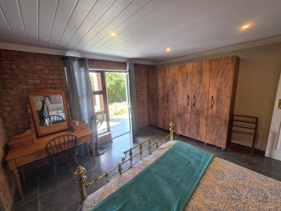 3 Bedroom Property for Sale in Paradise Beach Eastern Cape